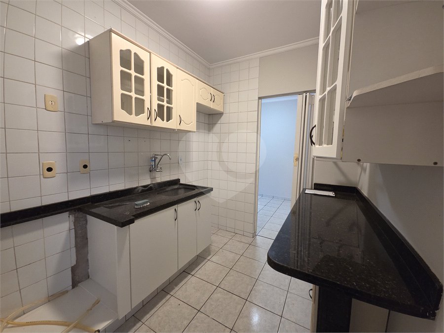 Casa à venda com 3 quartos, sendo 1 suíte, no condomínio Parque das Árvores, Sorocaba - SP