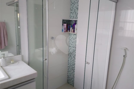 Sobrado à venda com 4 quartos, sendo 2 suítes, em Jardim Franca, São Paulo, SP