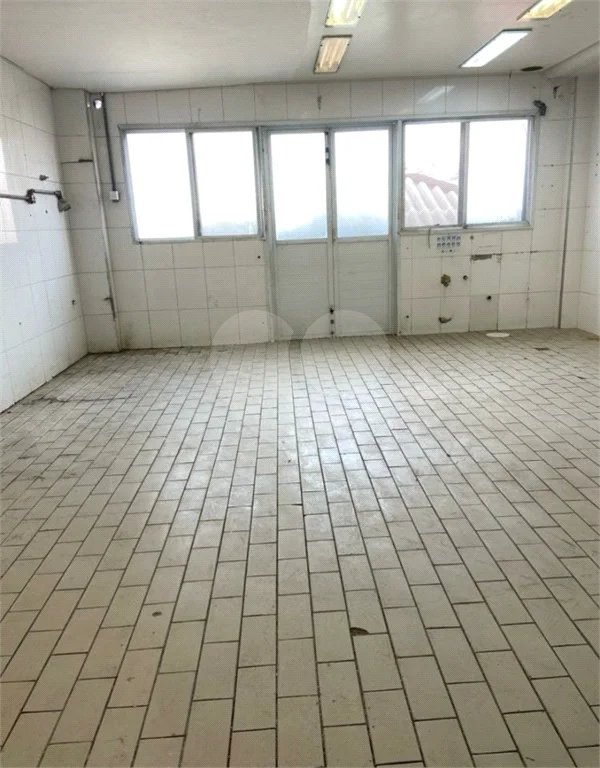 Prédio Comercial à Venda na Mooca – 394 m² de Área Construída