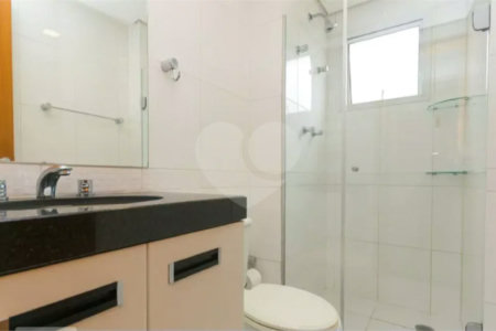 Cobertura duplex à venda na Mooca de 277m² com 3 dormitórios, 1 suíte e 3 vagas.