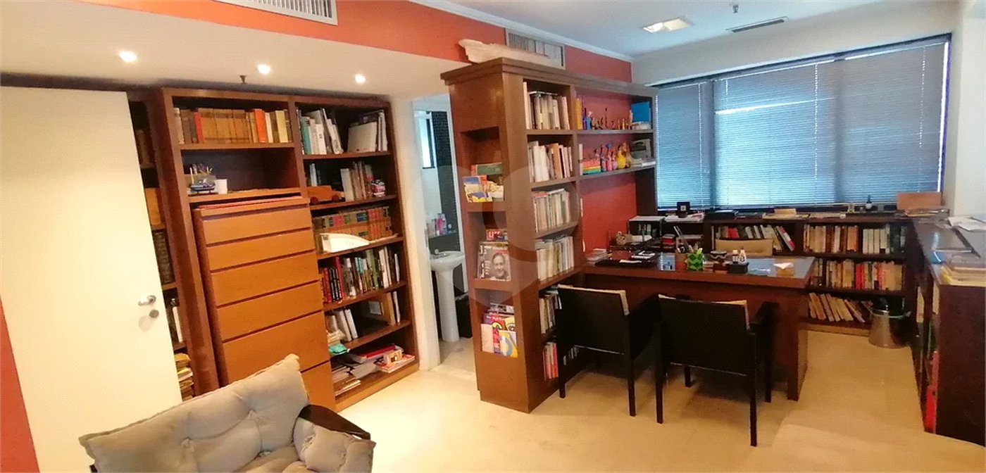 CONJUNTO COMERCIAL COM 45m2 PARA VENDA OU LOCAÇÃO NA VILA CLEMENTINO