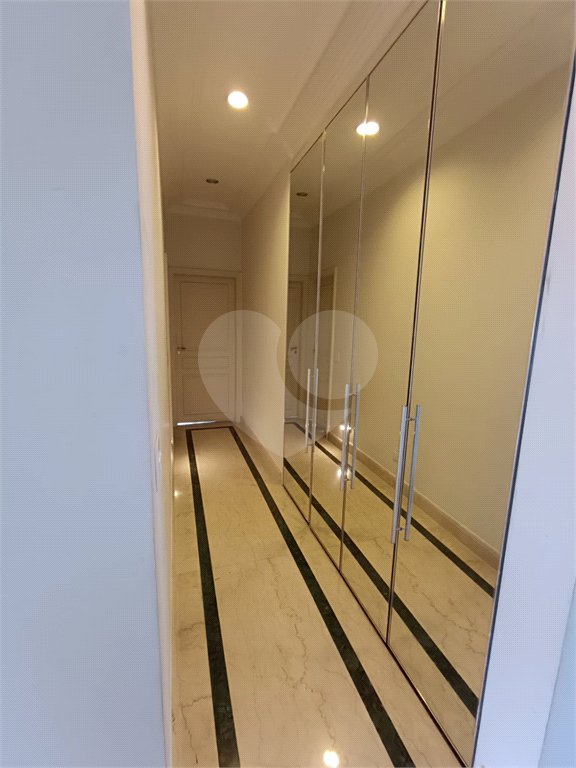 Apartamento em Higienópolis com 4 quartos e 3 vagas