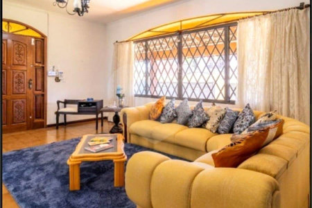 Casa com 6 Quartos e 8 banheiros à Venda, 1500 m² de Terreno em Atibaia/SP