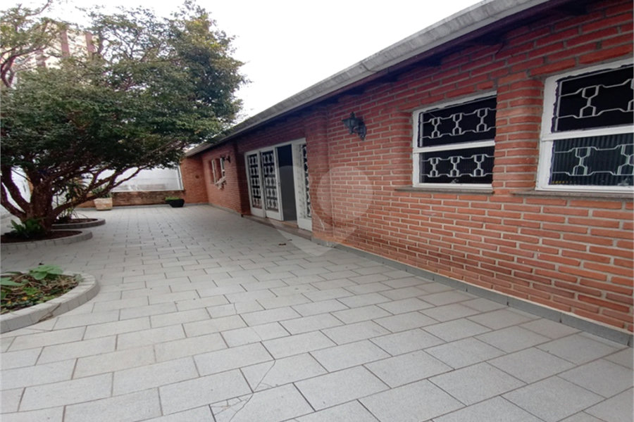 Casa à venda com 4 quartos, sendo 1 suíte, em Santana, São Paulo, SP