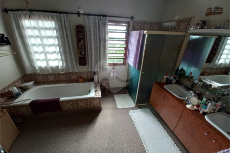 Sobrado à venda com 4 quartos, sendo 2 suítes, em Fazenda Morumbi, São Paulo, SP