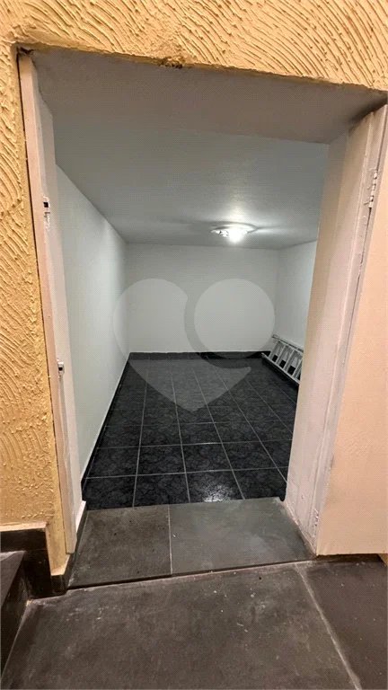 Sobrado na Vila Prudente com 161m², 2 dormitórios, 1 suíte e 2 vagas de garagem