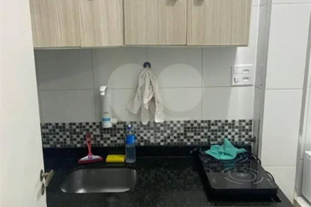 Kitnet a venda na Liberdade