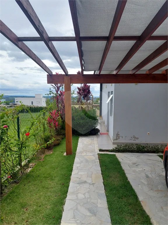 Casa à venda ou para alugar com 4 quartos, sendo 1 suíte, no condomínio Colinas de Inhandjara, Itupeva - SP