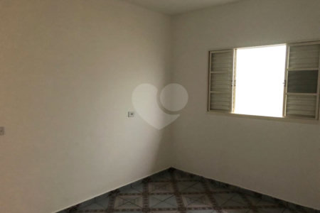 Casa à venda com 3 quartos, sendo 1 suíte, em Loteamento Terras de São Pedro e São Paulo, Salto, SP