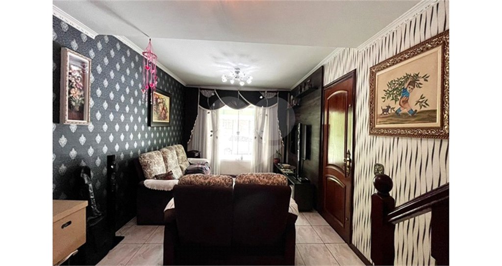 Casa à venda com 3 quartos, sendo 1 suíte, em Vila Boaçava, São Paulo, SP