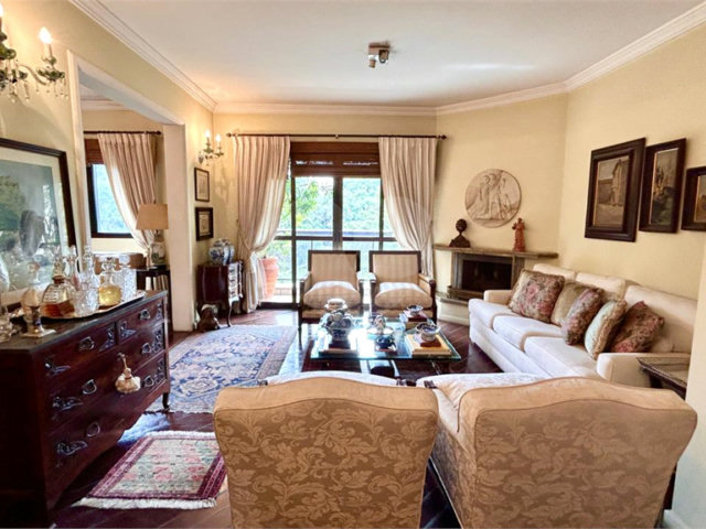 Apartamento à venda com 3 suítes em Morumbi, São Paulo, SP
