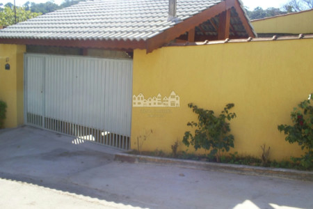 Casa à venda com 3 quartos, sendo 1 suíte, em Ribeirão dos Porcos, Atibaia - SP