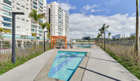 Apartamento à venda com 4 quartos, sendo 2 suítes,  em Santo Amaro, São Paulo, SP