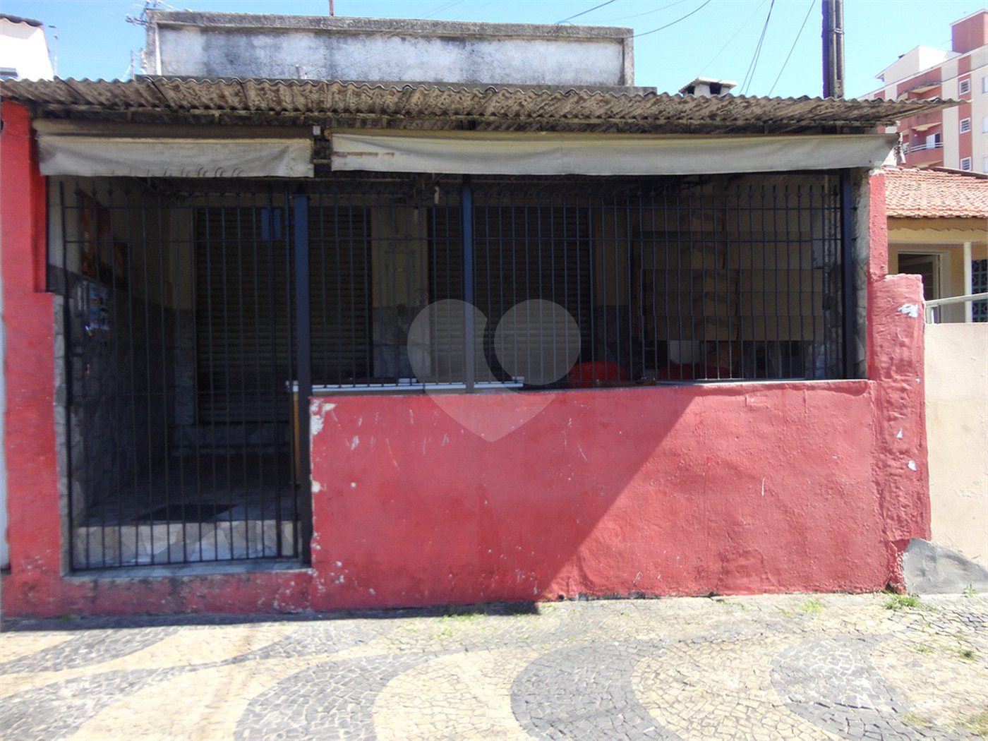 Casa à venda com 2 quartos em Vila Bissoto, Valinhos, SP