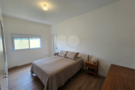 Casa à venda com 3 quartos, sendo 1 suíte,  no condomínio Golden Ville, Itapetininga - SP