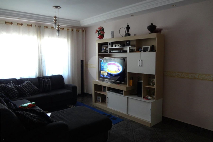 Sobrado à venda com 3 quartos, sendo 1 suíte,  em Horto, São Paulo, SP