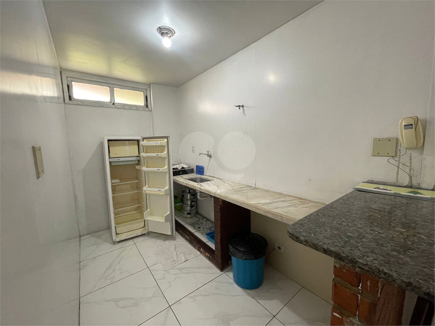 Apartamento à venda com 2 quartos, sendo 1 suíte,  no Centro (mangue), Armação dos Búzios, RJ