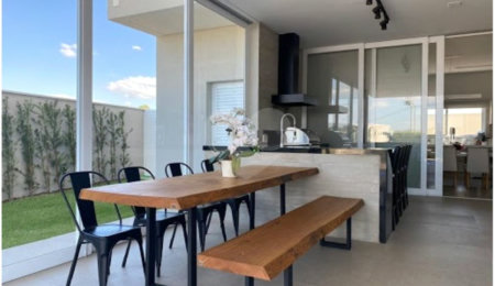 Casa à venda com 3 quartos, sendo 1 suíte,  no condomínio Residencial Central Parque, Salto - SP