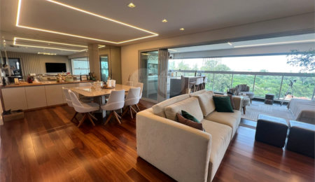 Apartamento à venda com 3 suítes em Jardim Marajoara, São Paulo, SP