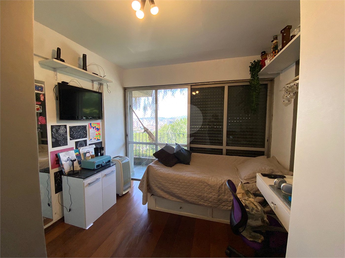 Apartamento à venda com 3 quartos, sendo 1 suíte,  em Vila Romana, São Paulo, SP