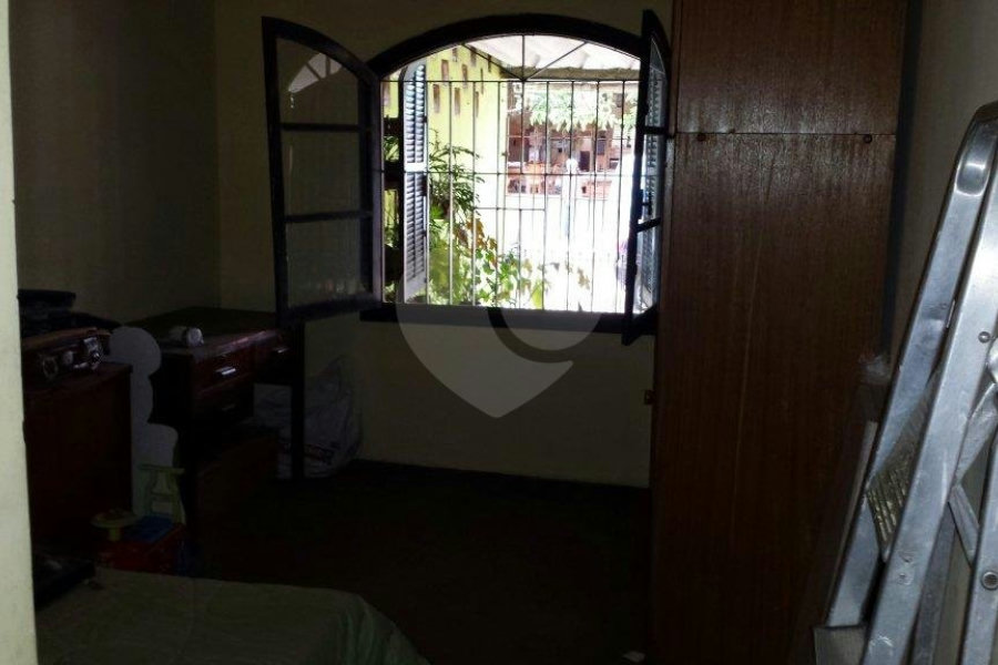 Casa à venda com 3 quartos, sendo 1 suíte, em Itaquera, São Paulo, SP