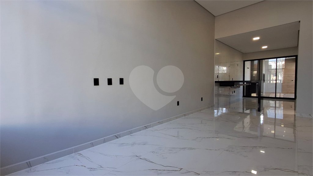 Casa à venda com 3 quartos, sendo 1 suíte,  no condomínio Horto Florestal 1, Sorocaba - SP