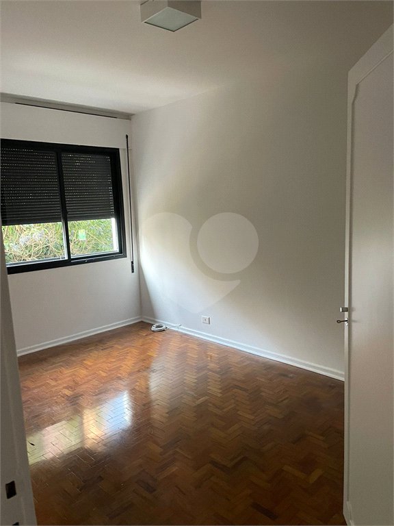 Apartamento à venda com 3 quartos, sendo 1 suíte,  em Vila Caraguatá, São Paulo, SP