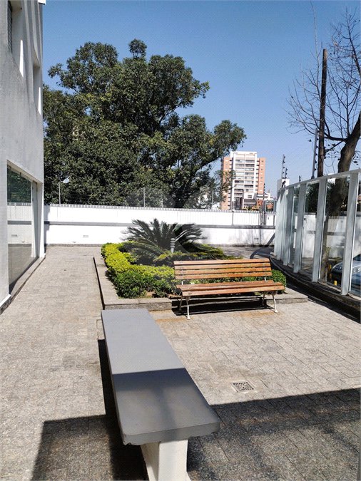 Apartamento à venda ou para alugar com 3 quartos, sendo 1 suíte,  em Real Parque, São Paulo, SP