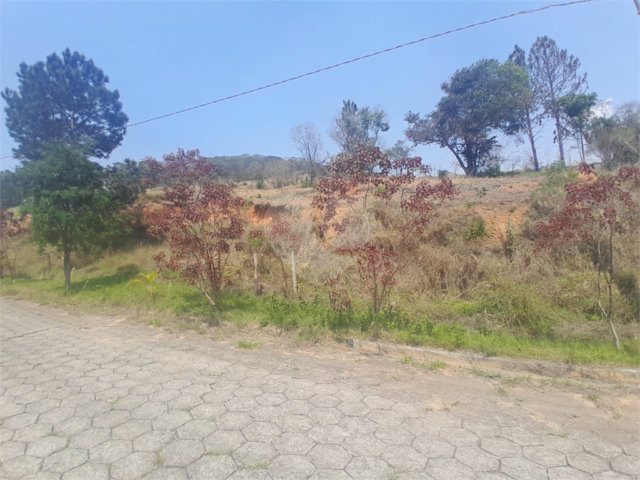 Terreno à venda no condomínio Aútria da Cantareira, Mairiporã - SP