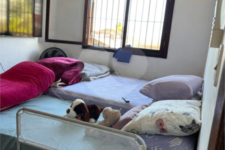 Casa à venda com 2 quartos, sendo 1 suíte,  no Centro, Bertioga, SP