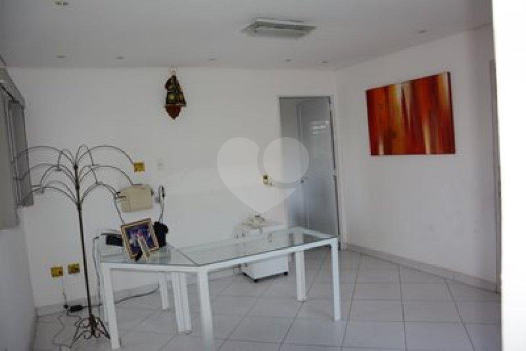 Sobrado à venda com 4 quartos, sendo 3 suítes, em Assunção, São Bernardo do Campo, SP