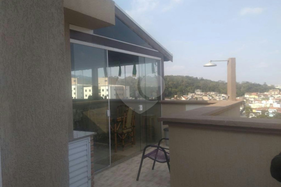Casa à venda com 3 quartos, sendo 1 suíte,  no condomínio Algarve Residencial, São Paulo - SP