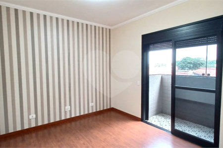 Apartamento à venda com 3 quartos, sendo 1 suíte,  em Lar São Paulo, São Paulo, SP