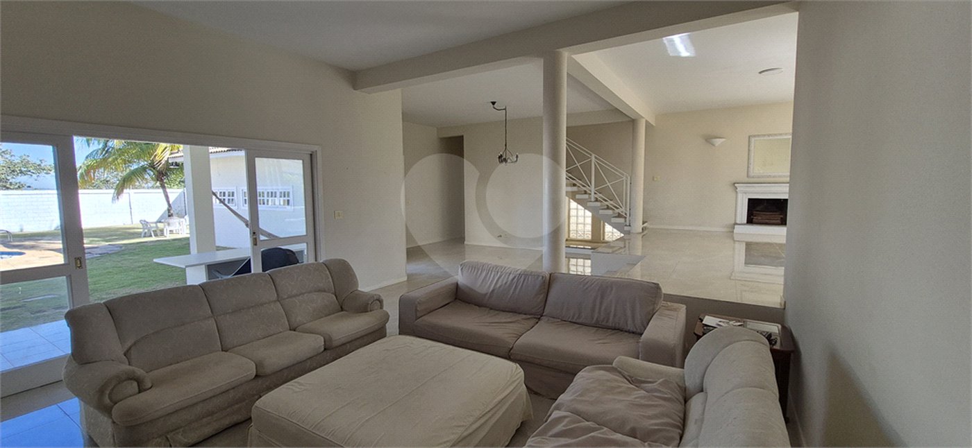 Casa à venda ou para alugar com 3 suítes no condomínio Jardim Theodora, Itu - SP