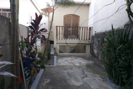 Sobrado à venda ou para alugar com 3 suítes em Santa Teresinha, São Paulo, SP