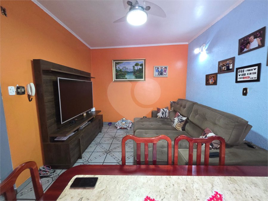 Sobrado à venda com 4 quartos, sendo 2 suítes, em Vila Nova Cachoeirinha, São Paulo, SP