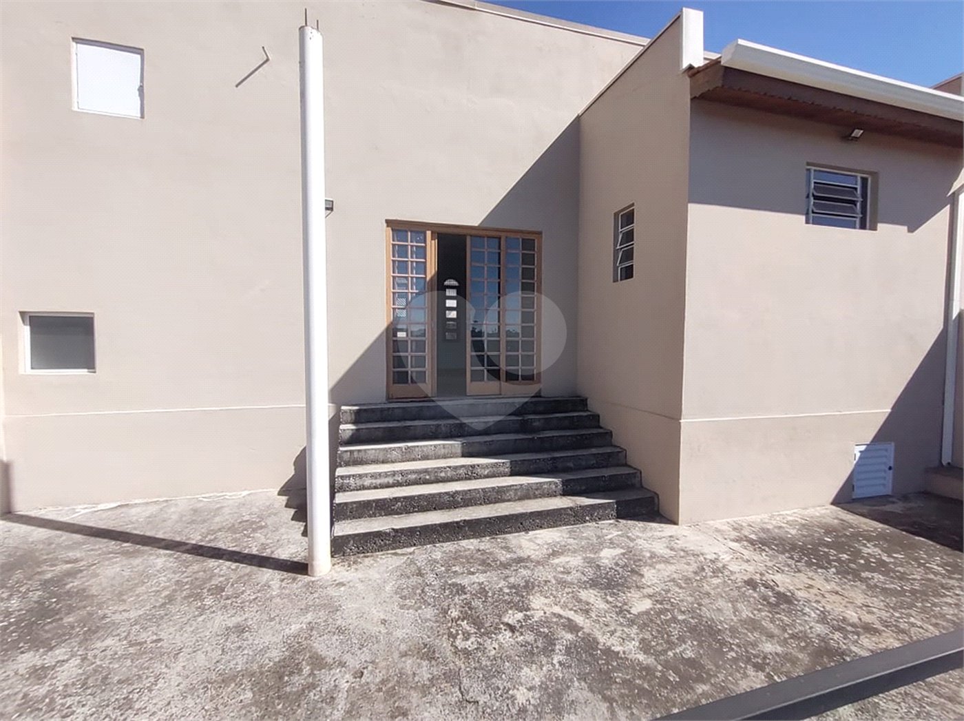 Casa à venda com 3 quartos, sendo 1 suíte, em Jardim das Palmeiras, Várzea Paulista, SP