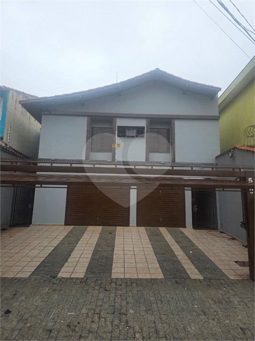 Sobrado para alugar com 3 quartos, sendo 1 suíte, em Vila Valparaíso, Santo André, SP