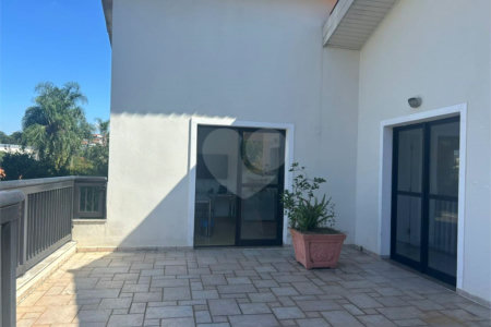 Casa à venda com 5 quartos, sendo 4 suítes, em Butantã, São Paulo, SP