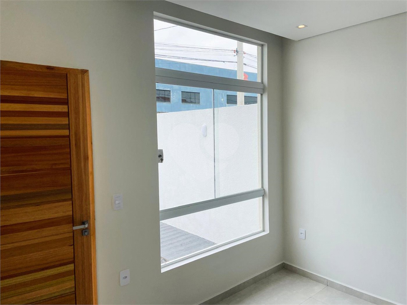 Casa de Vila à venda com 2 quartos em Jardim Dona Tereza, Sorocaba, SP