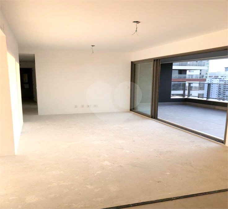 Apartamento à venda com 3 suítes em Brooklin, São Paulo, SP