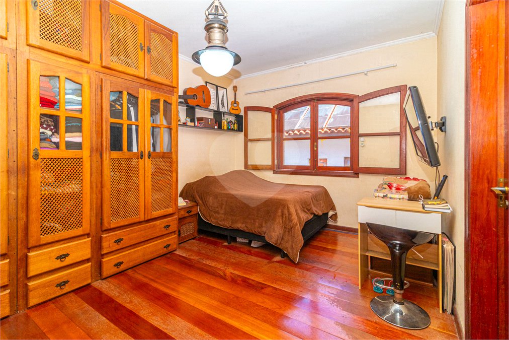 Casa à venda com 4 suítes em Jardim Marajoara, São Paulo, SP