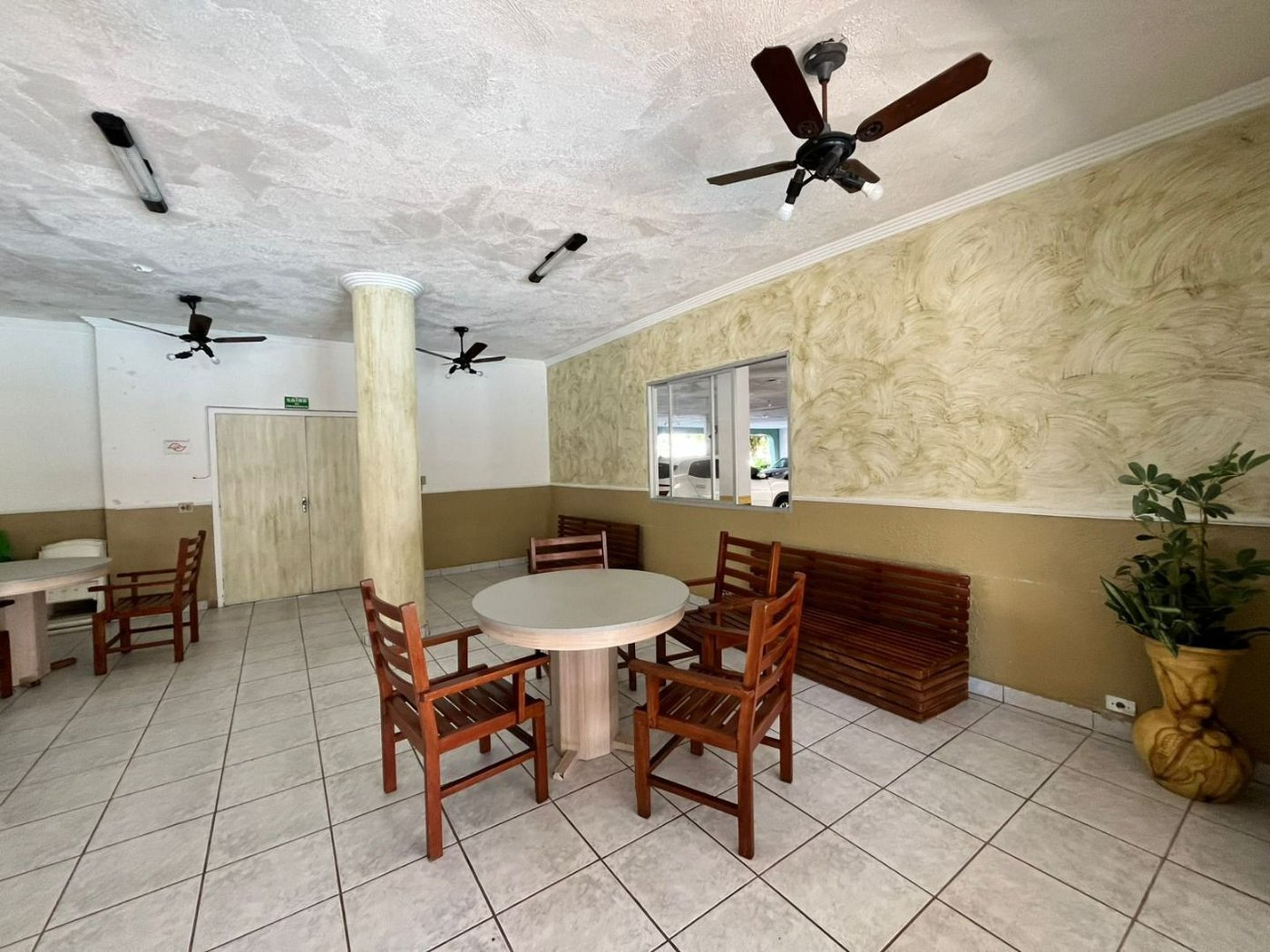 Apartamento à venda, 77 m² por R$ 480.000,00 - Jardim Las Palmas - Guarujá/SP