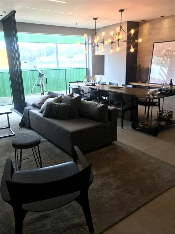 Apartamento à venda com 2 quartos, sendo 1 suíte, em Jardim das Acácias, São Paulo, SP
