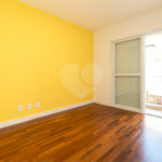 Casa à venda com 4 quartos, sendo 2 suítes, no condomínio Vila das Andorinhas, São Paulo - SP