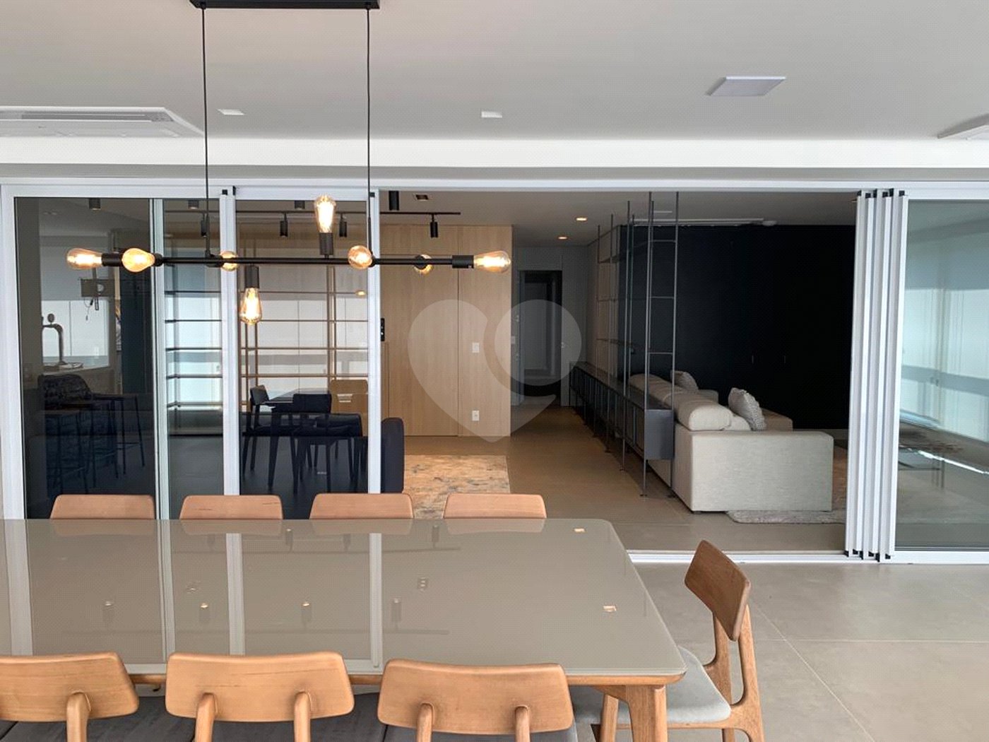 Apartamento à venda com 3 suítes em Indianópolis, São Paulo, SP