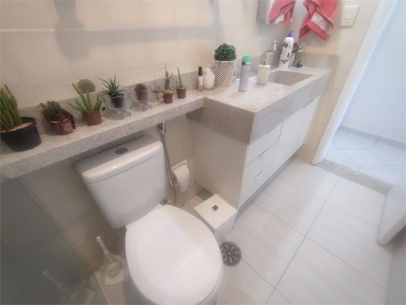 Apartamento Residencial à venda, Parque Enseada, Guarujá - AP0516.