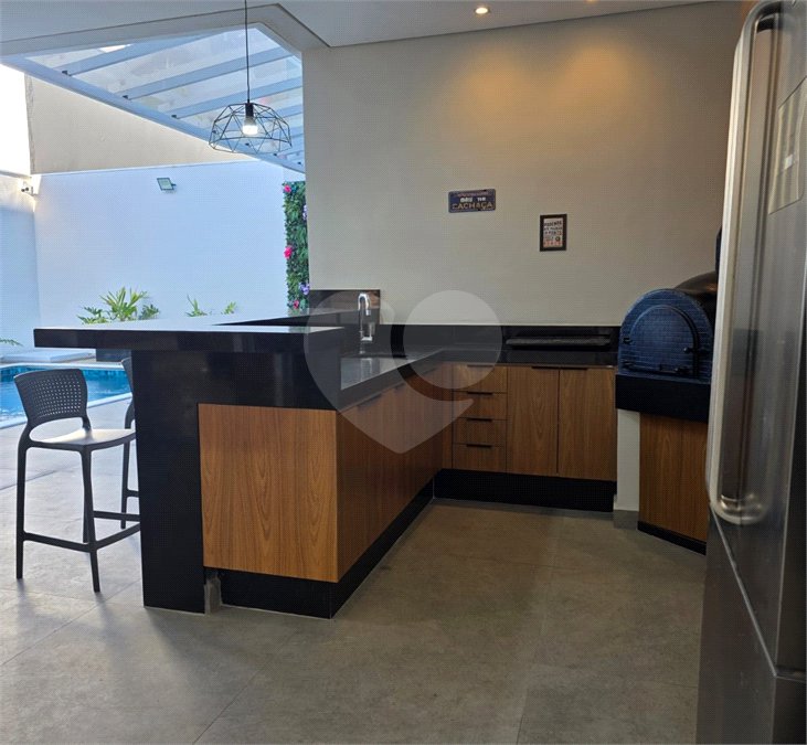 Casa à venda com 6 quartos, sendo 3 suítes, no condomínio Ibiti Royal Park, Sorocaba - SP