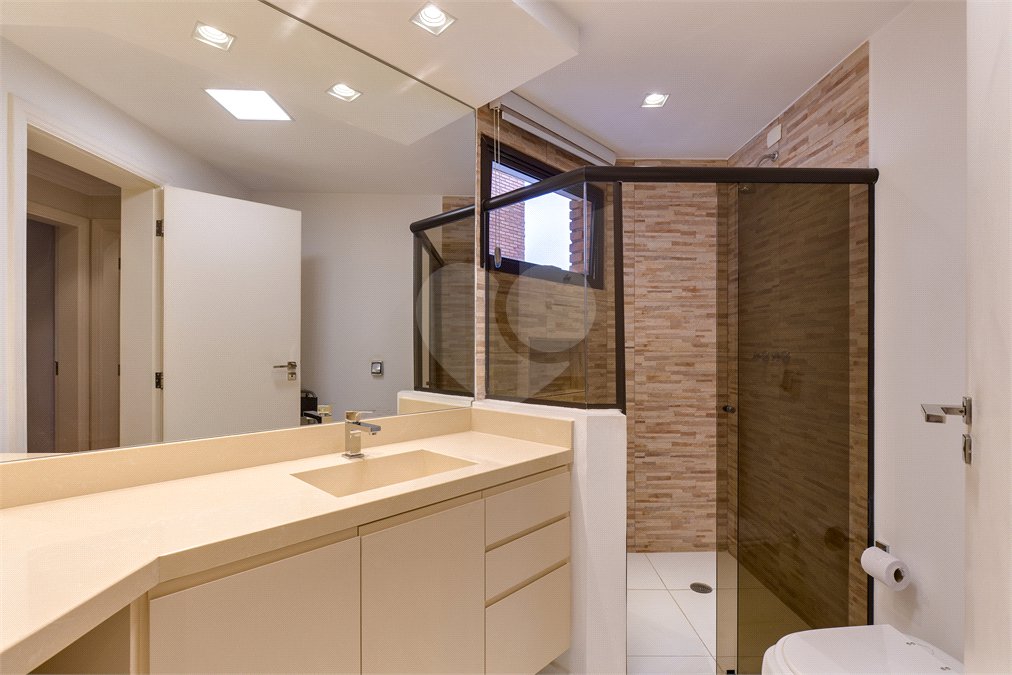Apartamento à venda com 3 quartos, sendo 2 suítes, em Campo Belo, São Paulo, SP