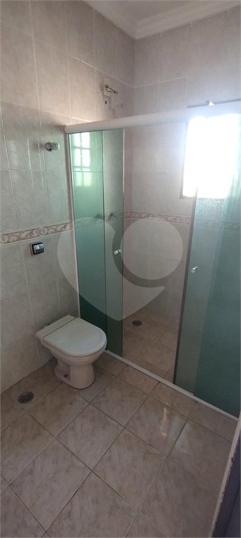 Sobrado à venda com 4 quartos, sendo 1 suíte, em Vila Nivi, São Paulo, SP
